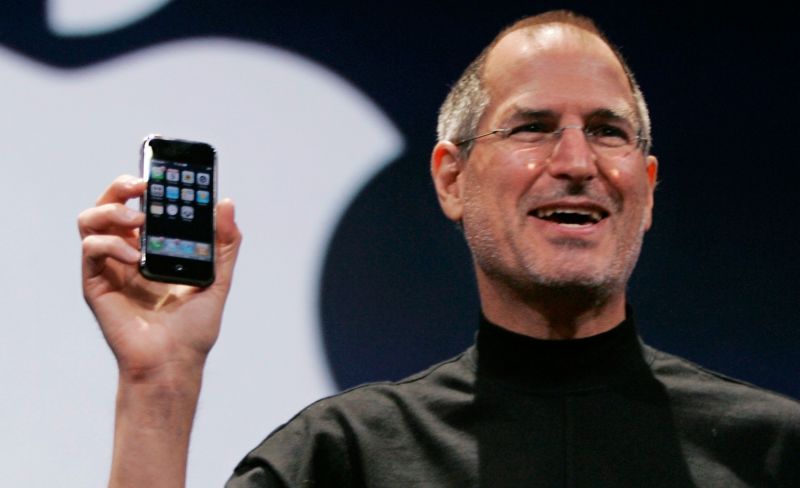 Seria 10 de 10 – Steve Jobs – 10 sfaturi despre viata si clienti